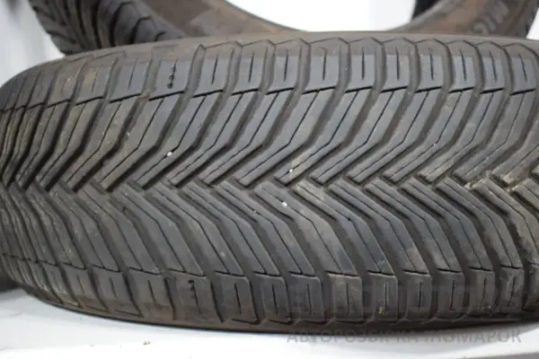 Шини R17 Seat Ibiza 1.6 LPG 2008-2017 Michelin CrossClimate 2 205/55/17 it-17996 Бензин - 7