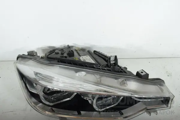 Права світлодіодна фара BMW 3 3.0 (F30/F31) 2012-2019 7453482 it-18113 Бензин - 3