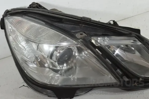Правая ксеноновая фара -12 Mercedes E-class 2.2 CRDI (W212) 2009-2016 A2128208261 it-18114 Дизель - 2