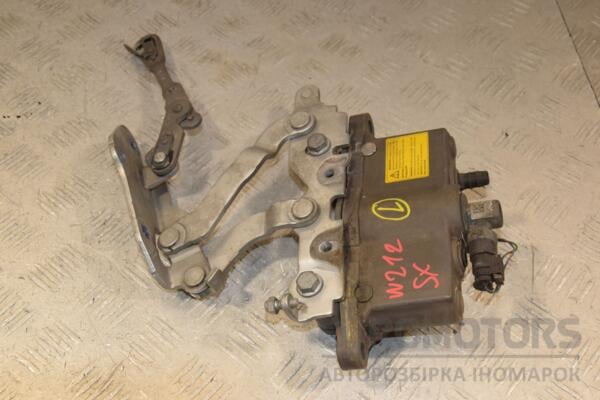 Петля капота левая с пиропатроном Mercedes E-class (W212) 2009-2016 A2048800128 454673 euromotors.com.ua