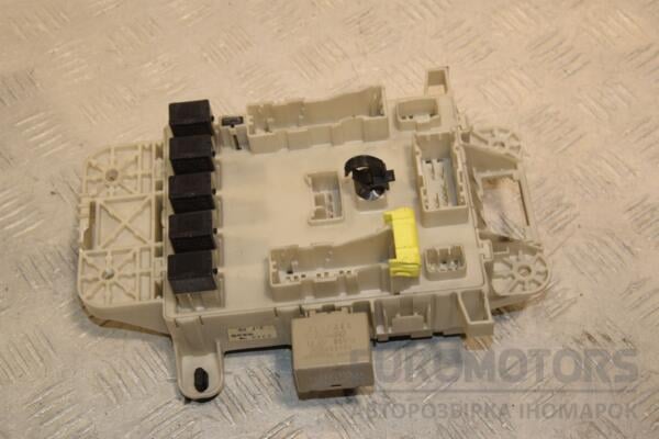 Блок предохранителей Toyota Rav 4 2000-2005 455685 - 2