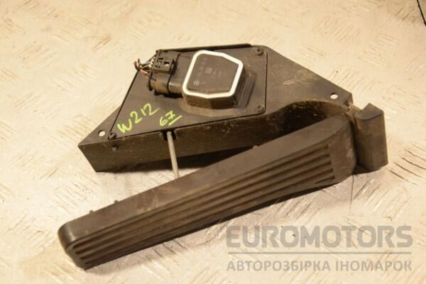 Педаль газу електрична пластик Mercedes E-class 3.0cdi (W212) 2009-2016 A2043000004 455784 euromotors.com.ua