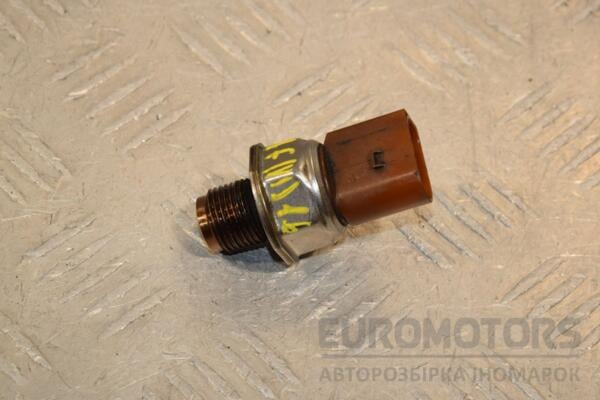 Датчик давления топлива в рейке VW Golf 1.6tdi (VI) 2008-2013 03L906051 455847 euromotors.com.ua