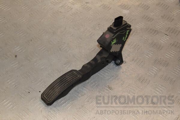 Педаль газа электрическая пластик Toyota Avensis 2.2td D-4D (III) 2009 7811002020 456692 euromotors.com.ua