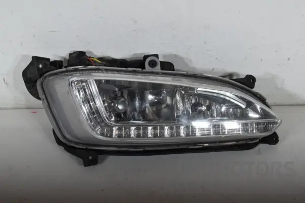 Правая противотуманная фара Hyundai Santa FE 2.2 CRDI 2012 922022W110 it-18276 Дизель euromotors.com.ua