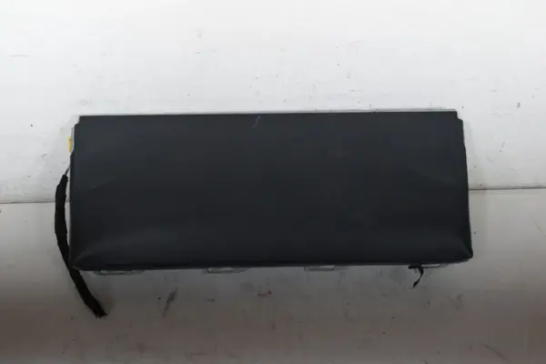 Нижняя подушка безопасности (коленная) VW Golf 2.0 TDI (VII) 2012-2020 5G1880841 it-18299 Дизель euromotors.com.ua