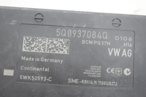 Блок комфорта VW Golf 2.0 TDI (VII) 2012-2020 5Q0937084Q it-18302 Дизель - 2