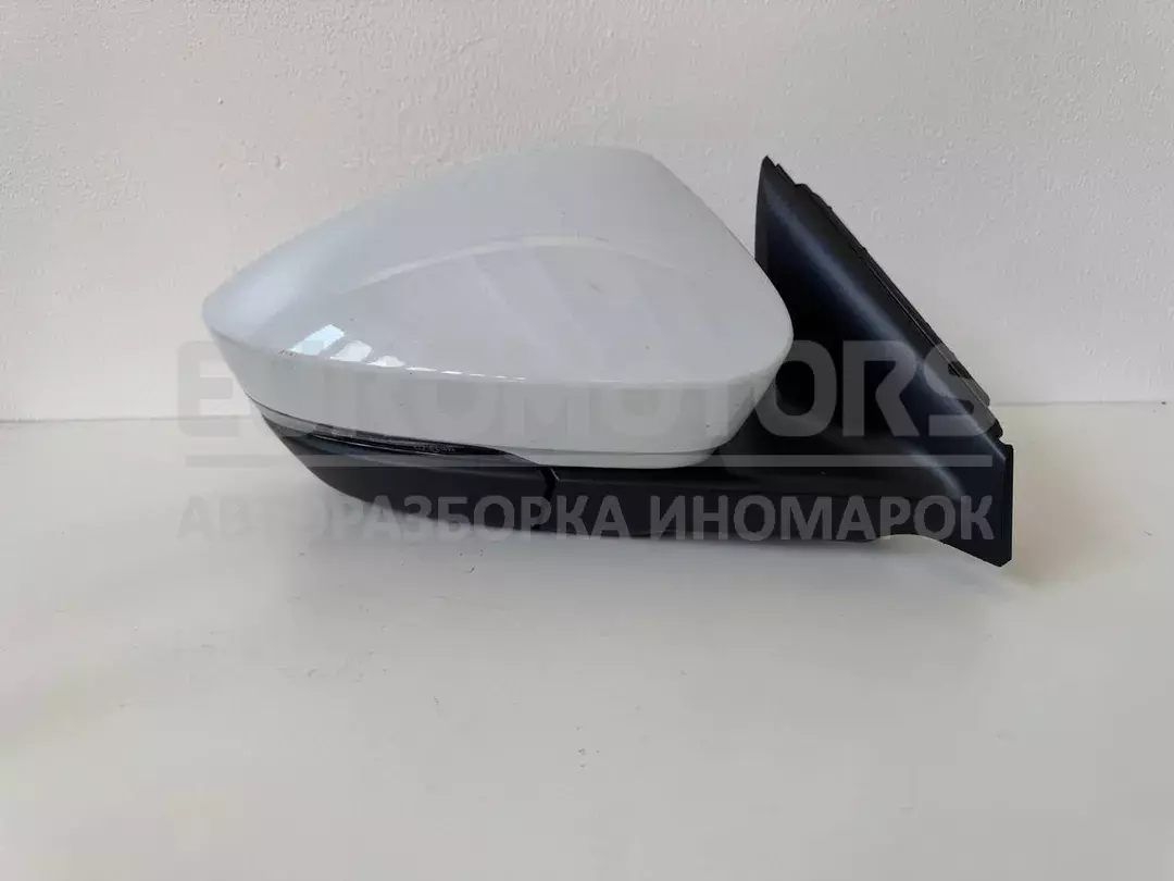 Купить Правое зеркало Skoda Karoq 2.0tdi 2017 57B857934 it-12322